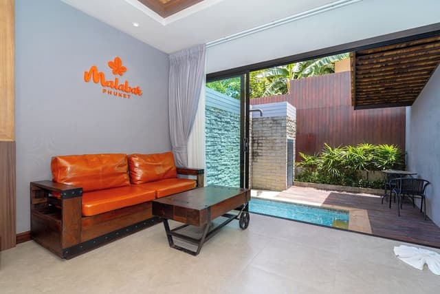 deluxe villa double bed with private pool
