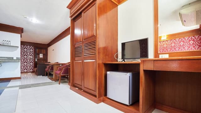 Family Room, Balcony