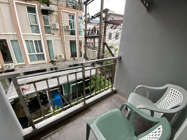 Superior Double Room, 1 King Bed, Non Smoking, City View