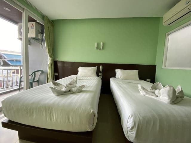 Superior Twin Room, 2 Twin Beds, Non Smoking, City View