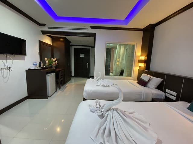 Deluxe Twin Room, 2 Twin Beds, Non Smoking, City View