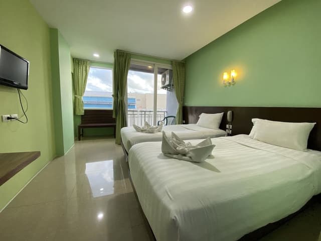 Superior Twin Room, 2 Twin Beds, Non Smoking, City View