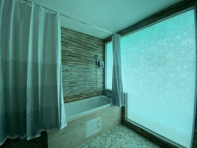 Junior Suite, 1 Bedroom, Non Smoking, Pool Access