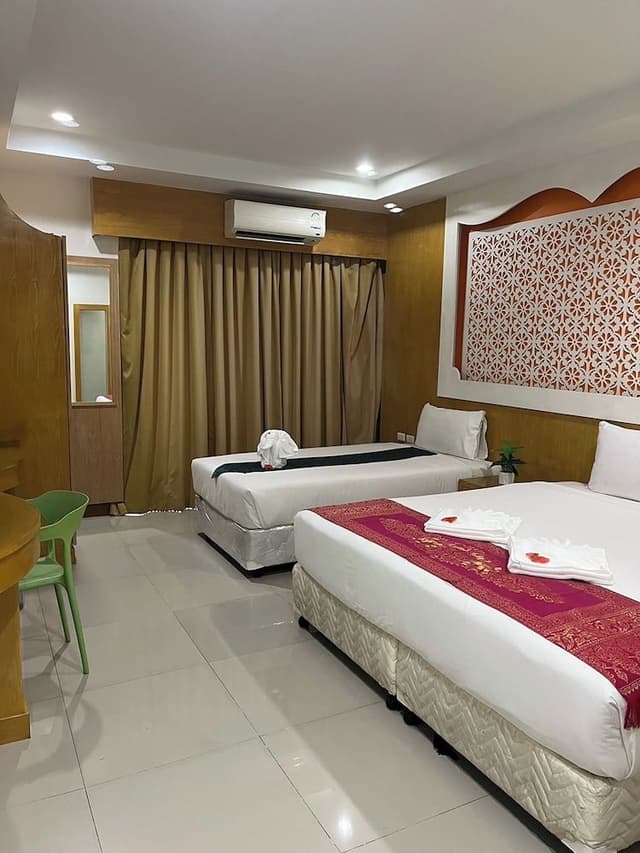 Triple Room, Balcony