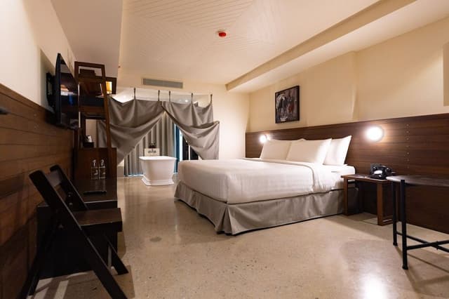 Deluxe Grand Double