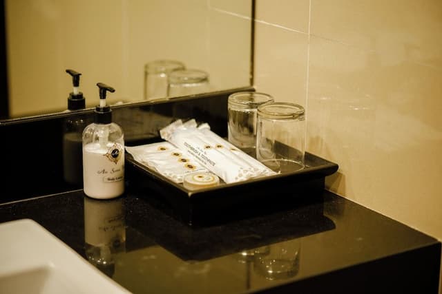 Honeymoon Suite