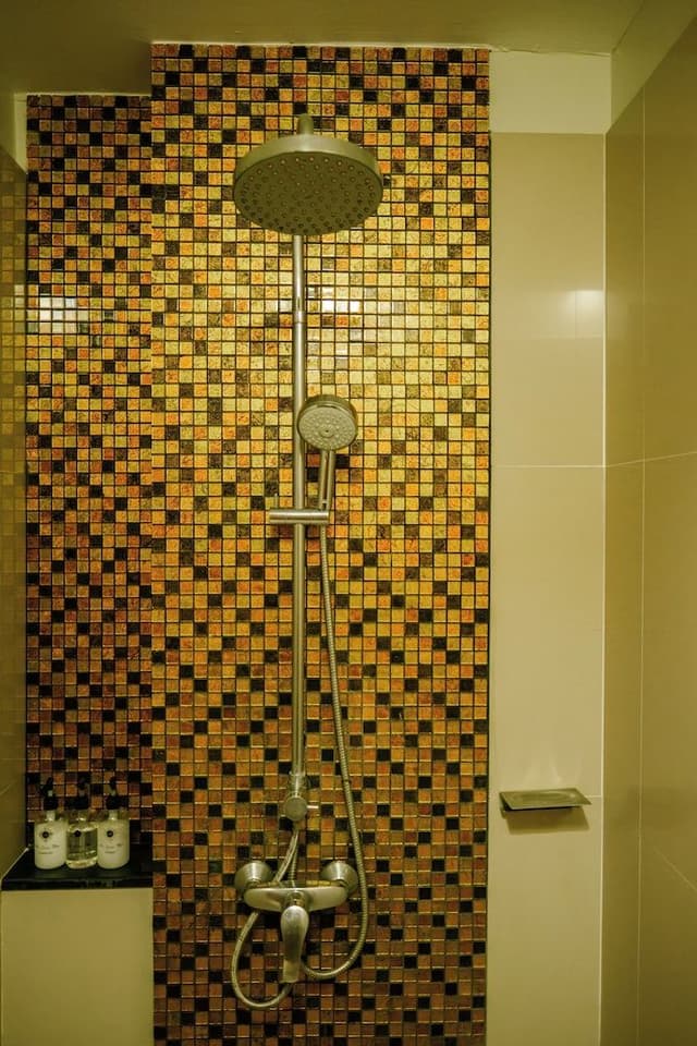 Honeymoon Suite