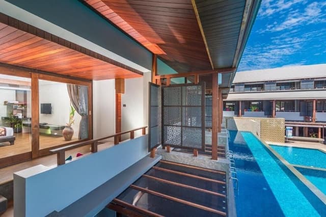 Deluxe Balcony Double or Twin