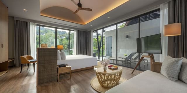Private Loft with Whirlpool
