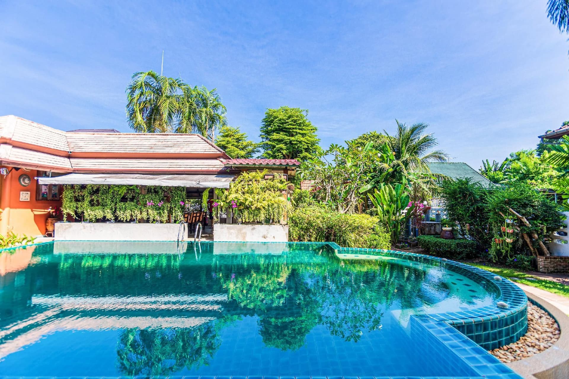Monaburi Boutique Resort
