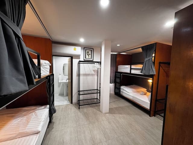 6 Bed Mixed Dorm Room Ensuite (Room #3)