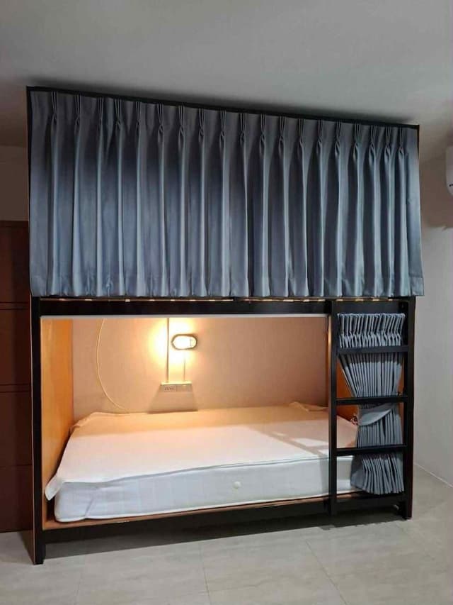 6 Bed Mixed Dorm Room Ensuite (Room #3)