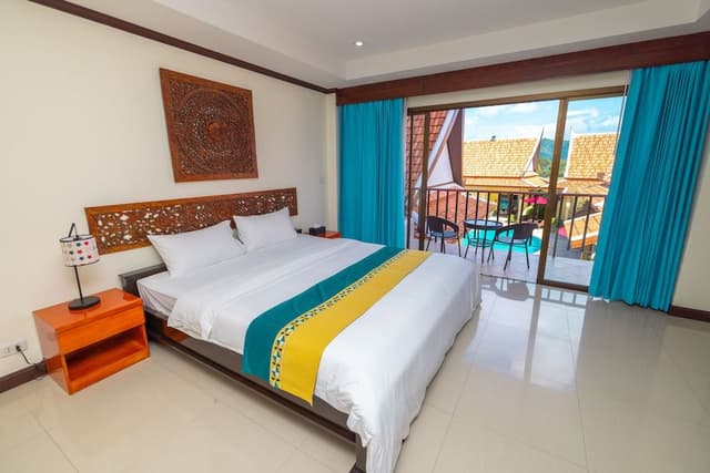 Standard Triple Room, Multiple Beds, City View