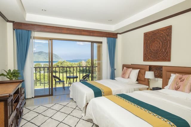 Deluxe Twin Room, 2 Double Beds, Sea View