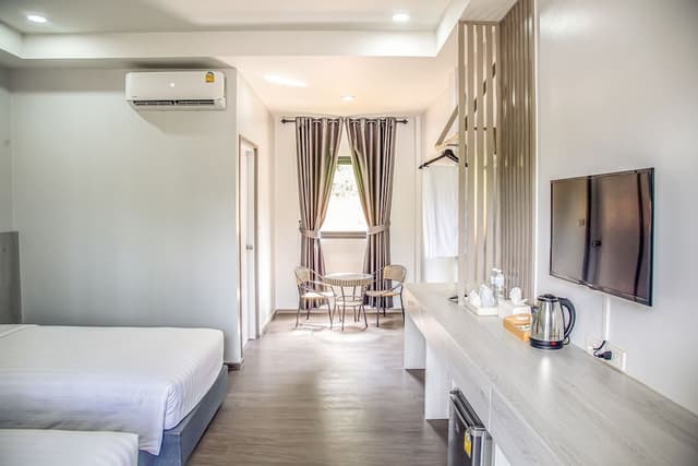 Deluxe Twin Room