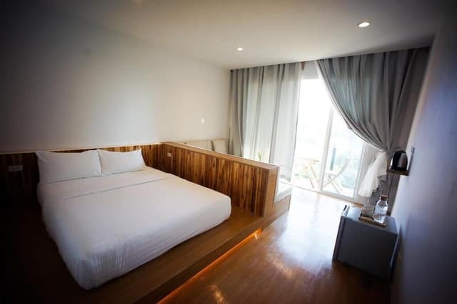 Queen Room with Balcony