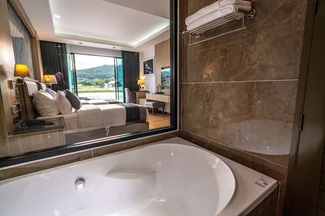 Superior Room, 1 King Bed