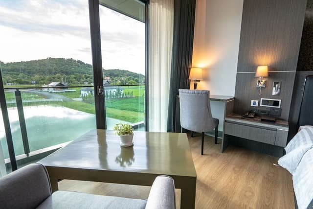 Executive Studio Suite
