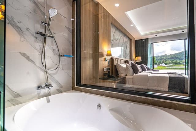 Deluxe Room, 1 King Bed