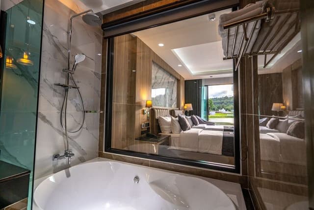 Deluxe Room, 1 King Bed