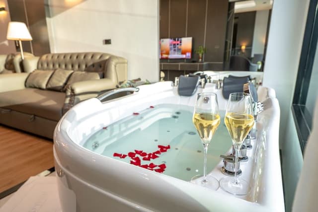 Executive Studio Suite