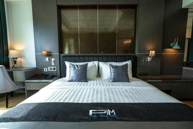 Executive Studio Suite