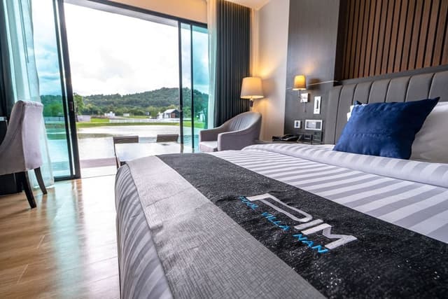 Deluxe Room, 1 King Bed