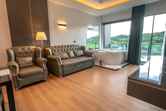 Executive Studio Suite
