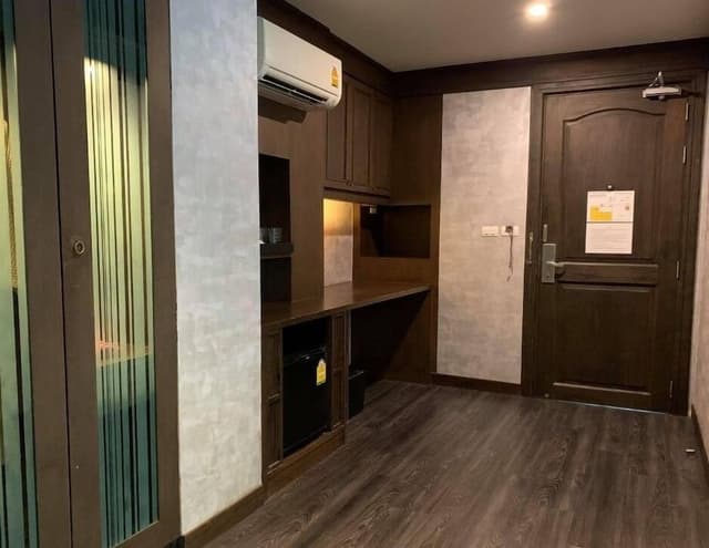 Deluxe Room with Jacuzzi