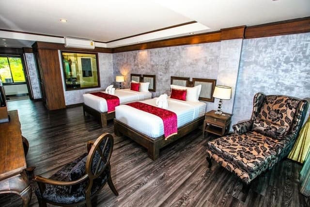 Deluxe Room, 1 Bedroom, Non Smoking, Pool View