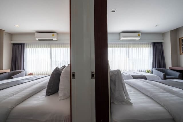 Family Room, 2 Bedrooms