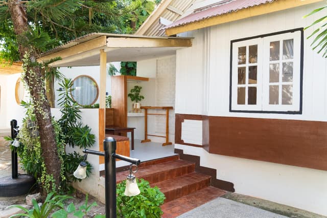 Deluxe Bungalow