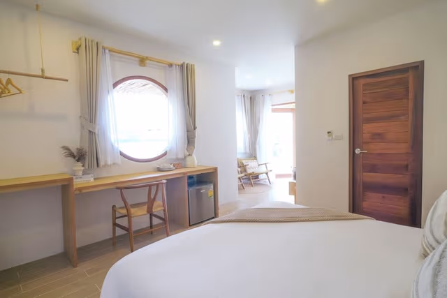 Private Beachfront Villa (112)