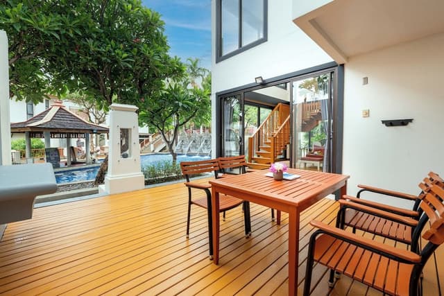 Two Bedrooms Duplex Pool Side