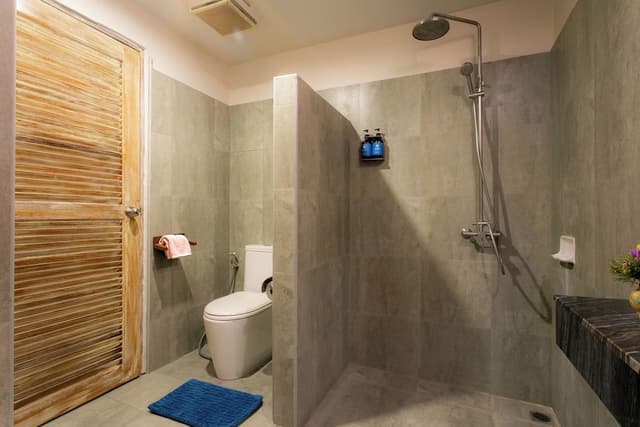 Economy Triple Room