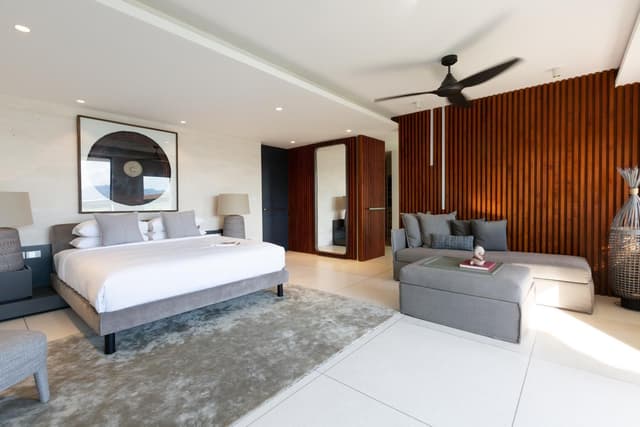 Gamay 3-Bedroom Villa with Beach Access