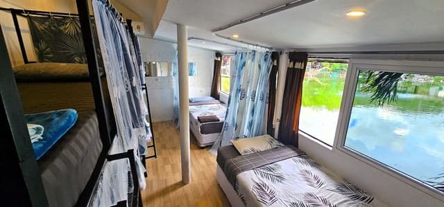 Standard Shared Dormitory, Mixed Dorm, Non Smoking, Lakeside