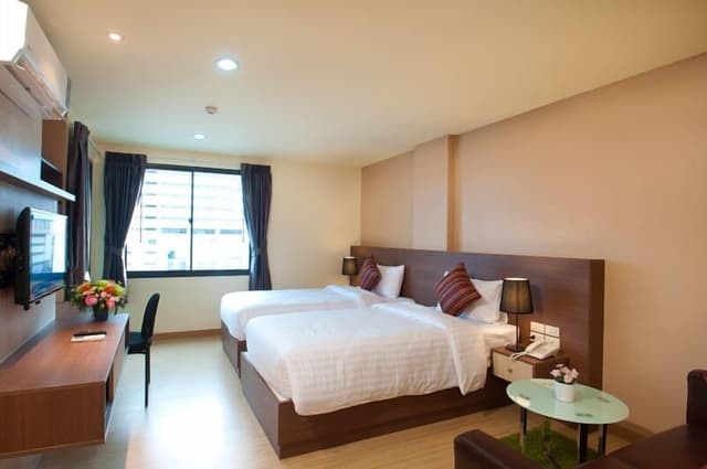 Standard Twin Room