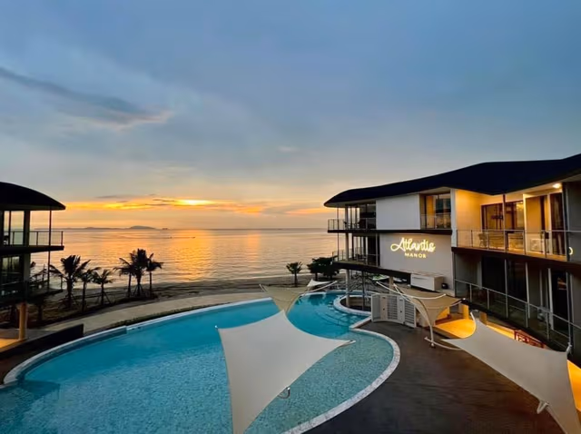 Deluxe Suite conner sea view