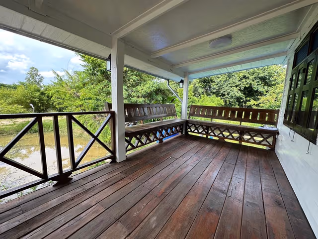 Signature Accessible Garden View 1 King Bed