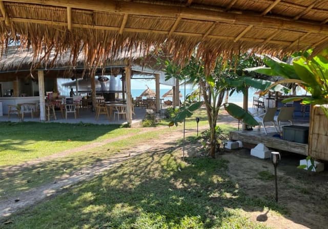 Bungalow, Beachfront