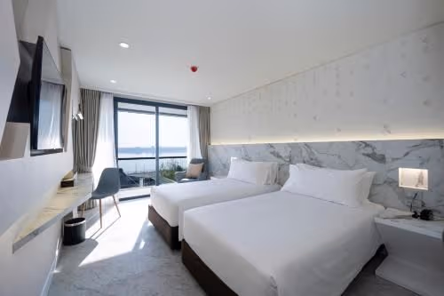 Superior Twin Room