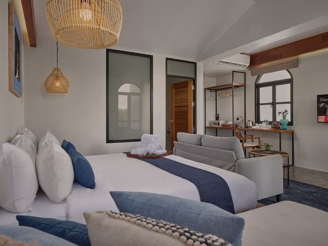 Honeymoon Studio Suite