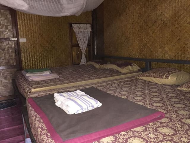 Family with Fan Room