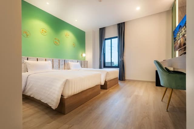 Deluxe Room (Twin)