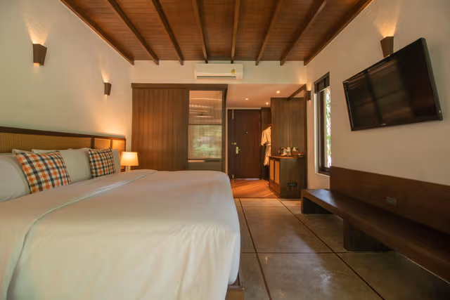 Deluxe Garden View Room