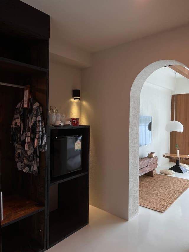 Lake View Love Suite