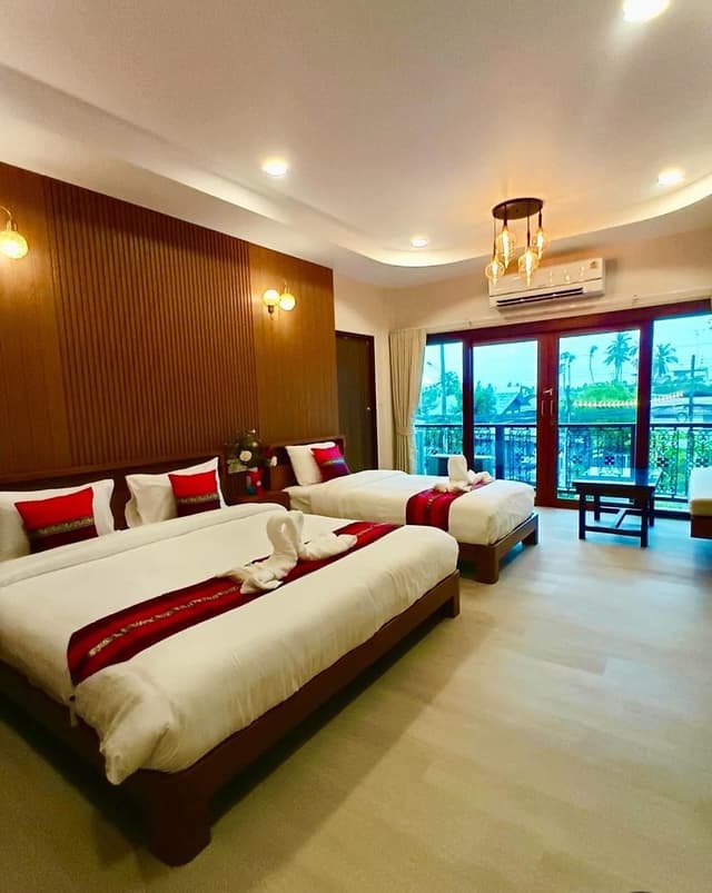 Deluxe Triple with Garden View