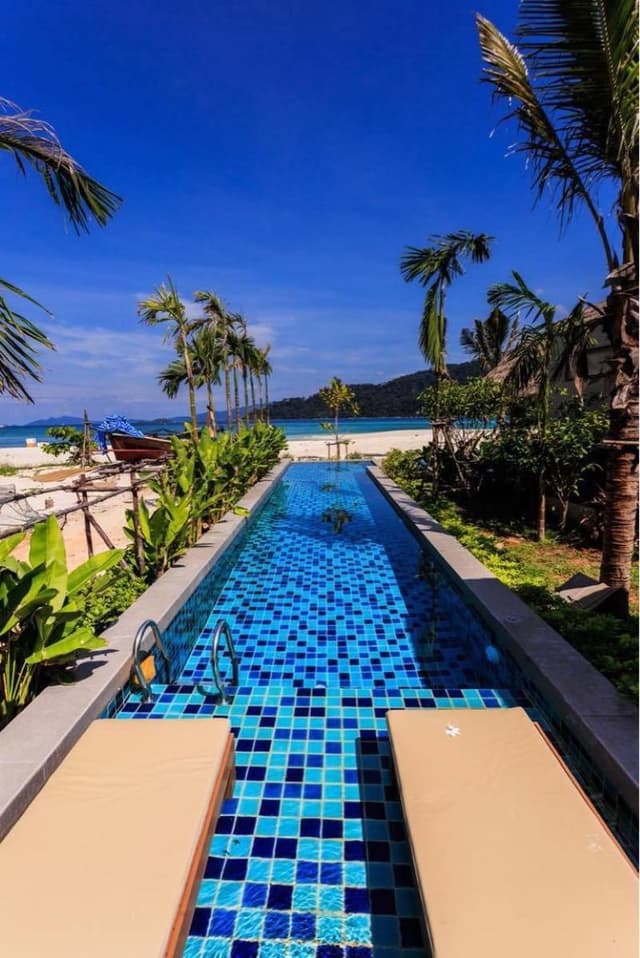 Villa - Pool View