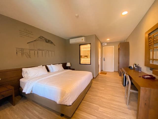 Superior Single Room